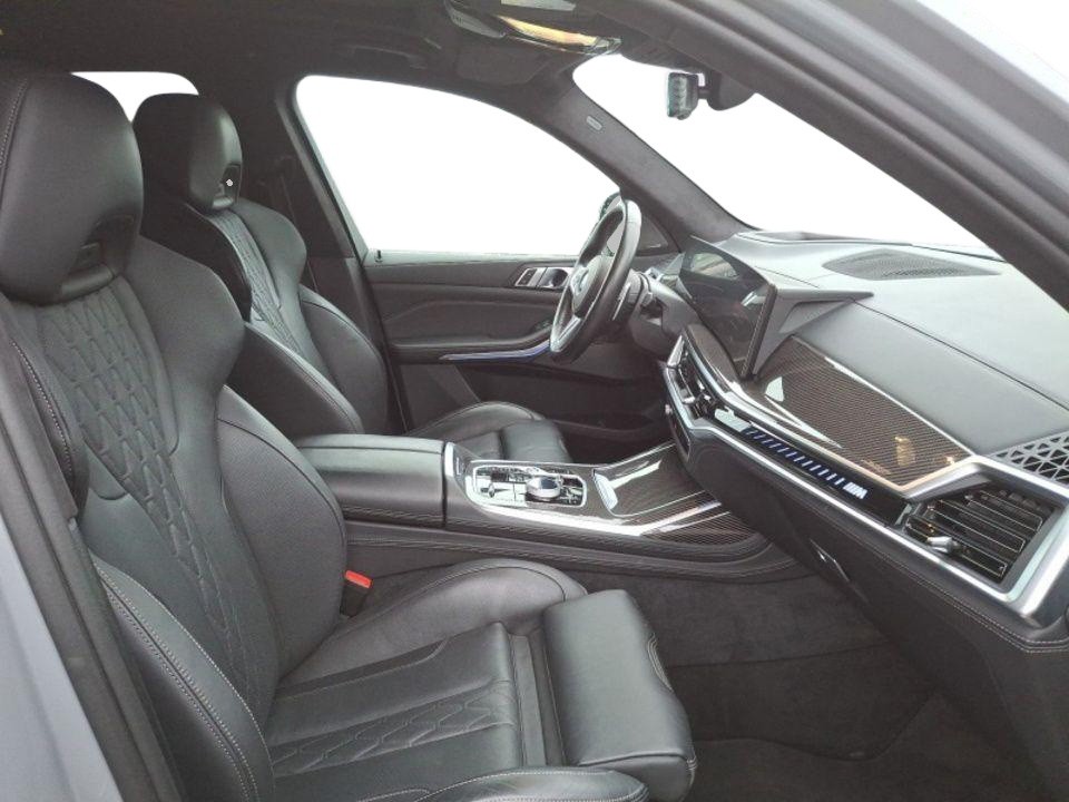 BMW X7 M60i - foto 9