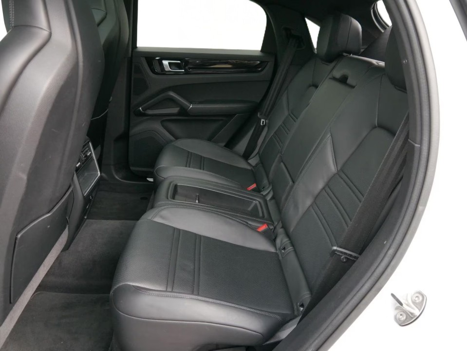 Porsche Cayenne Coupe - foto 10