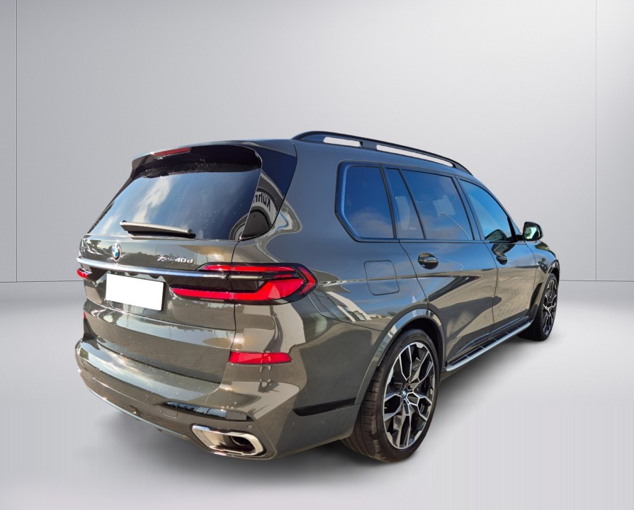 BMW X7 xDrive40d M-Sport (2)