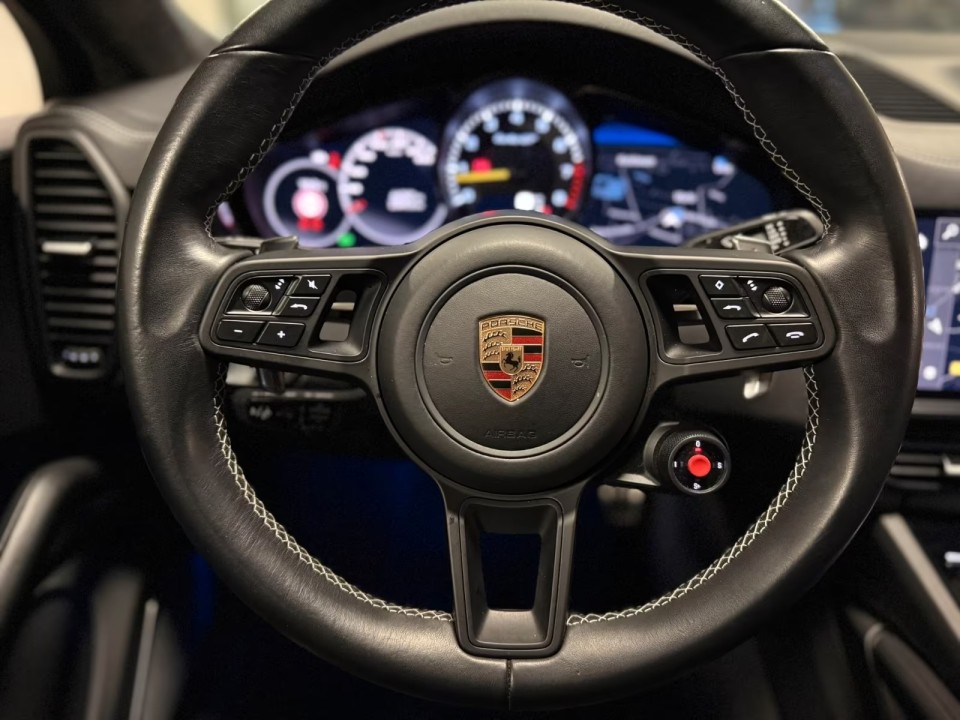 Porsche Cayenne Coupe Turbo GT - foto 7