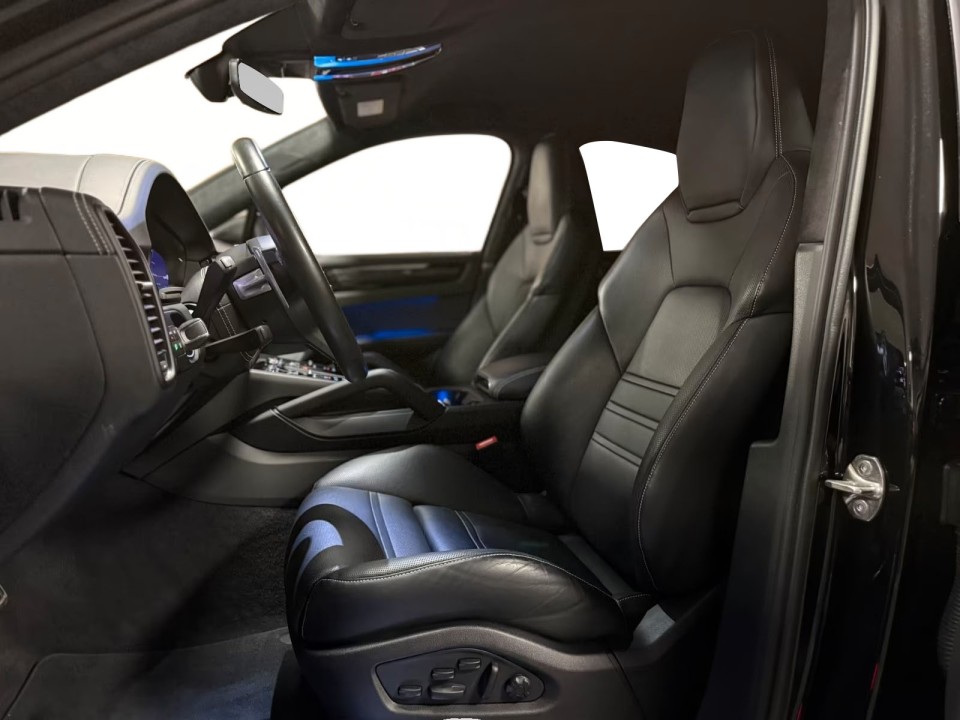 Porsche Cayenne Coupe Turbo GT - foto 11