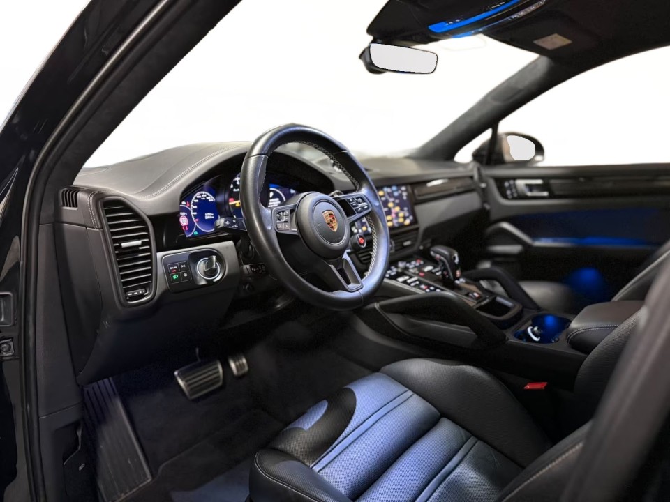 Porsche Cayenne Coupe Turbo GT - foto 10