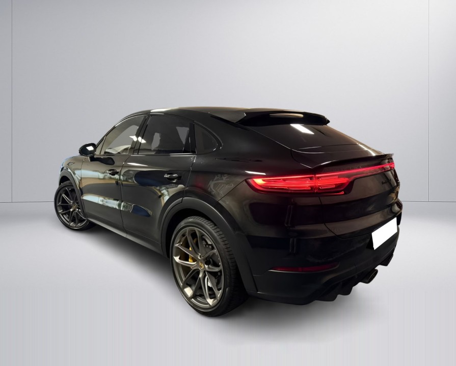 Porsche Cayenne Coupe Turbo GT (4)