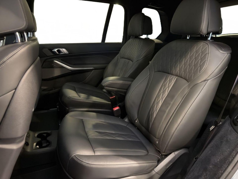 BMW X7 xDrive40d M-Sport (5)