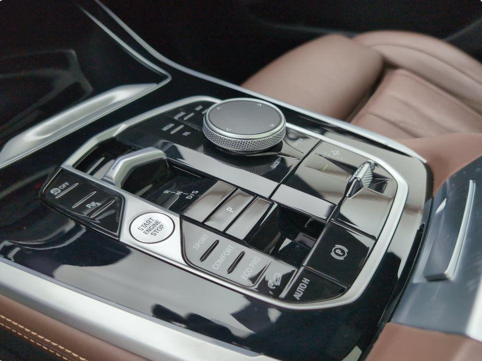 BMW X7 xDrive40d M-Sport - foto 10