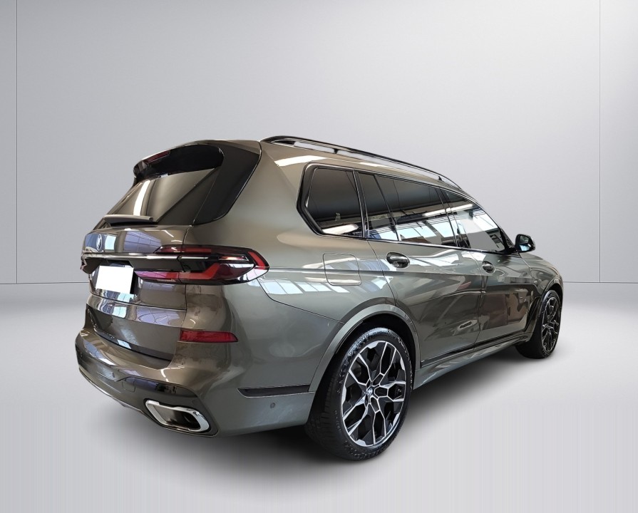 BMW X7 xDrive40d M-Sport (4)