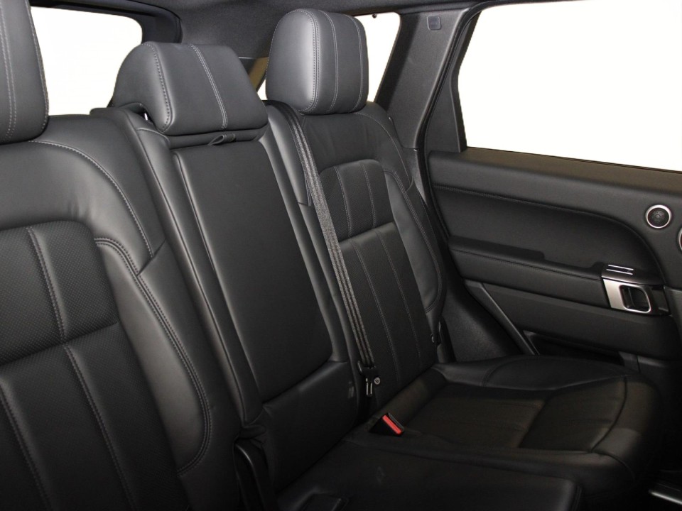 Land Rover Range Rover Sport D300 HSE (5)