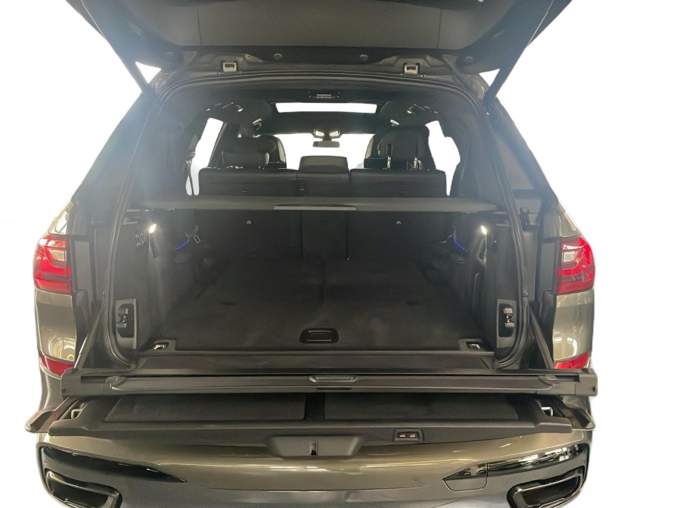 BMW X7 M50i - foto 14