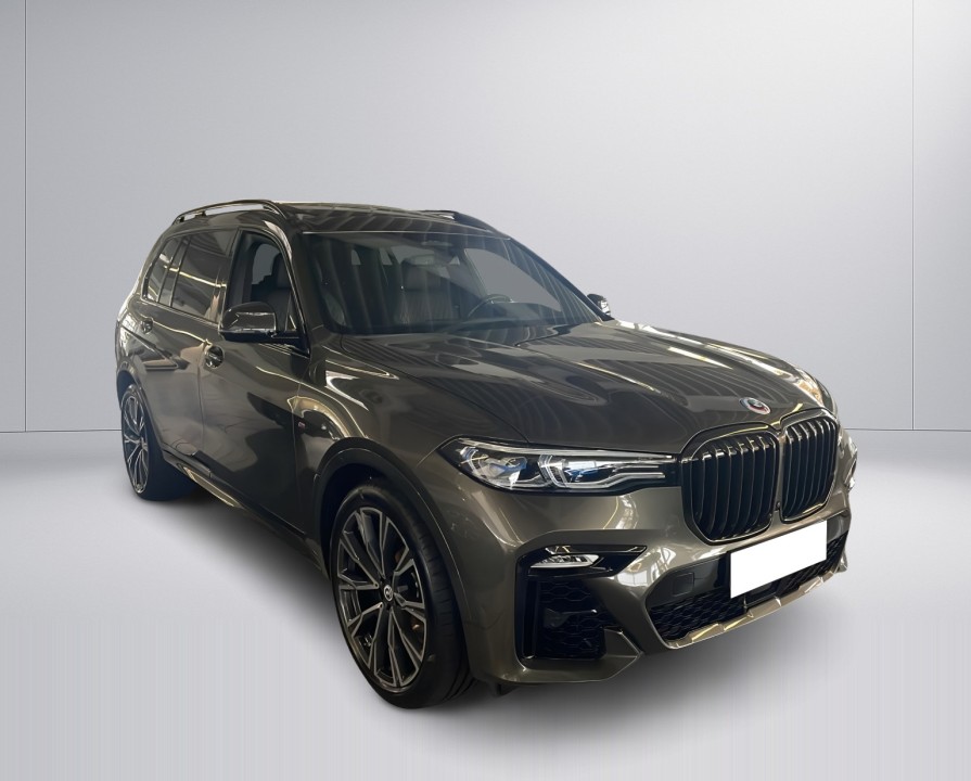 BMW X7 M50i