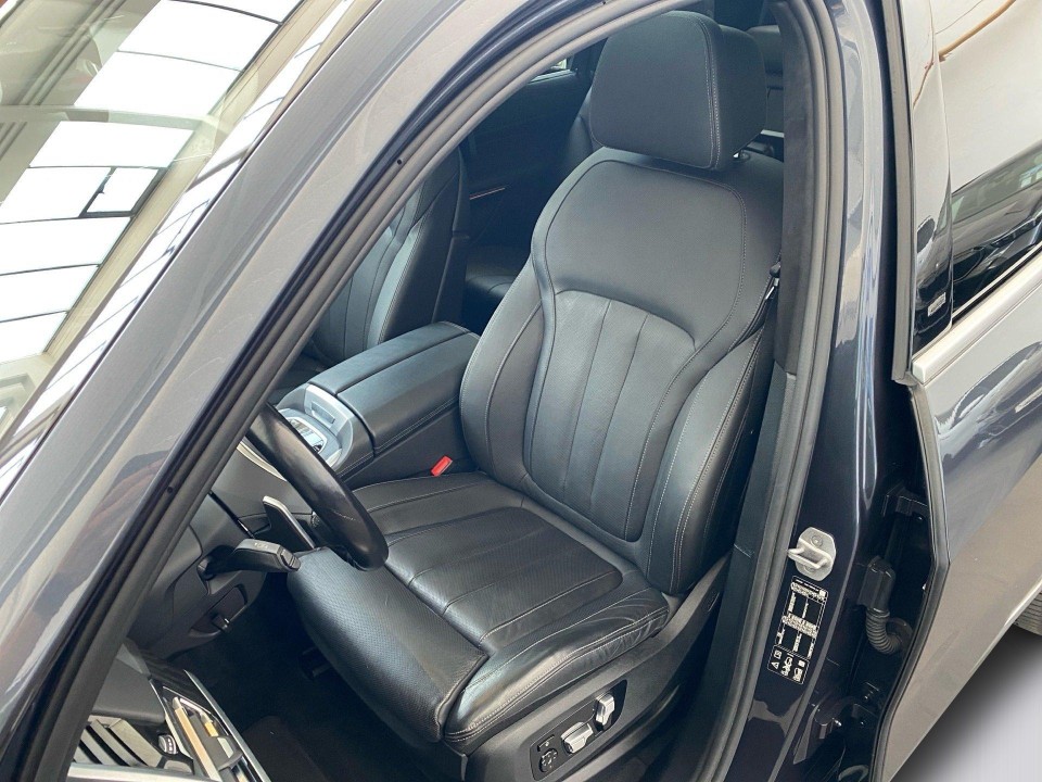 BMW X7 xDrive40d M-Sport (4)
