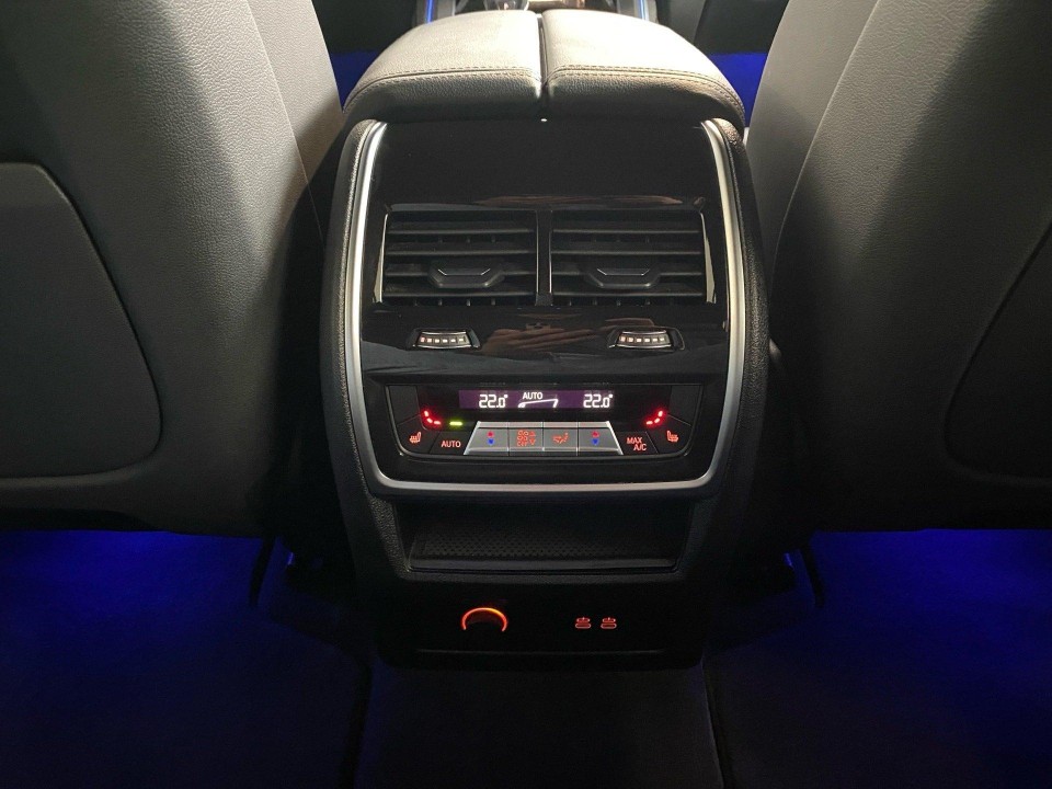 BMW X7 xDrive40d M-Sport - foto 11