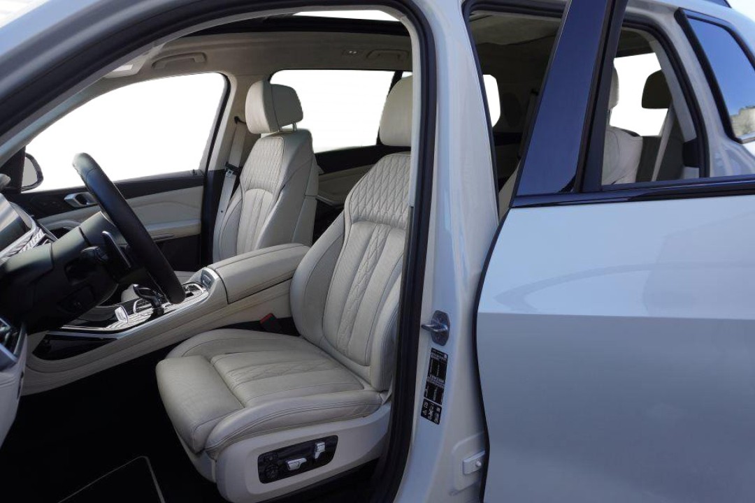 BMW X7 M50i - foto 6
