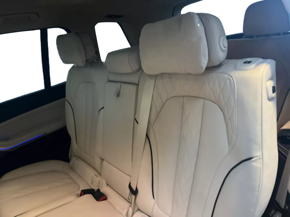 BMW X7 M50i - foto 10