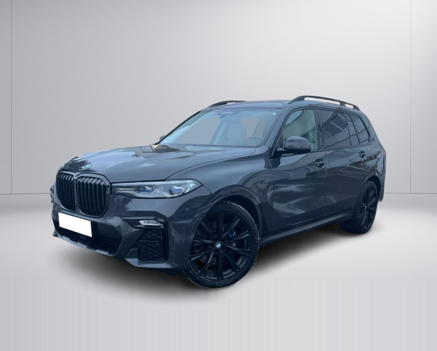 BMW X7 M50i (5)