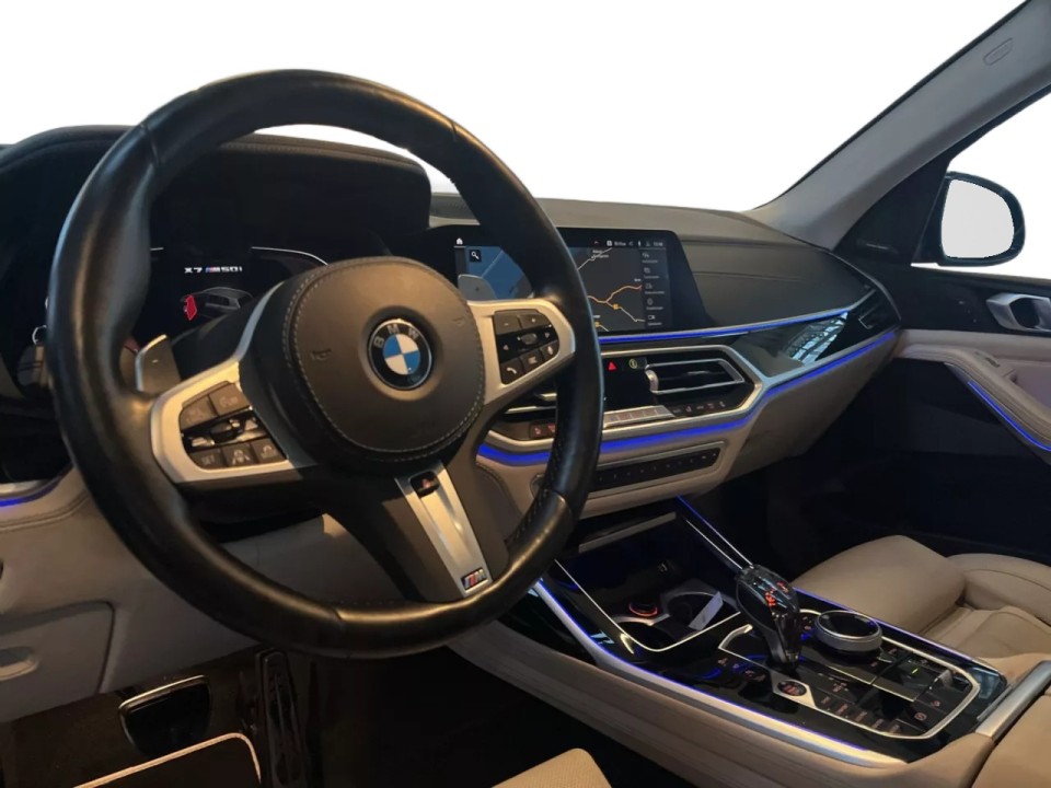 BMW X7 M50i - foto 16