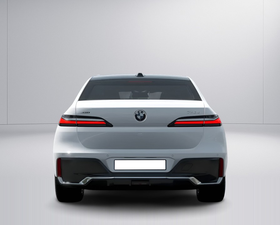 BMW Seria 7 740d xDrive M-Sport (5)