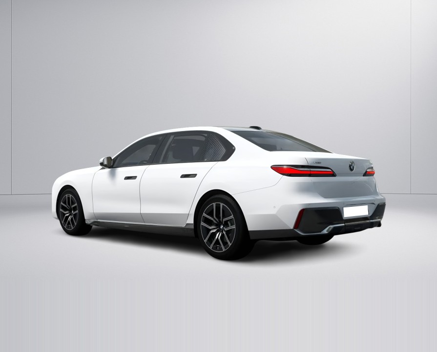 BMW Seria 7 740d xDrive M-Sport (4)
