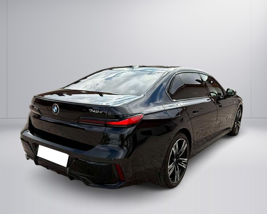 BMW Seria 7 740d xDrive M-Sport (5)