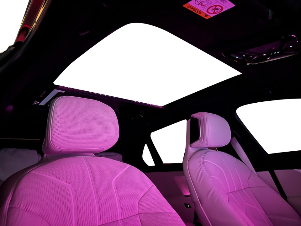 BMW Seria 7 740d xDrive M-Sport - foto 12