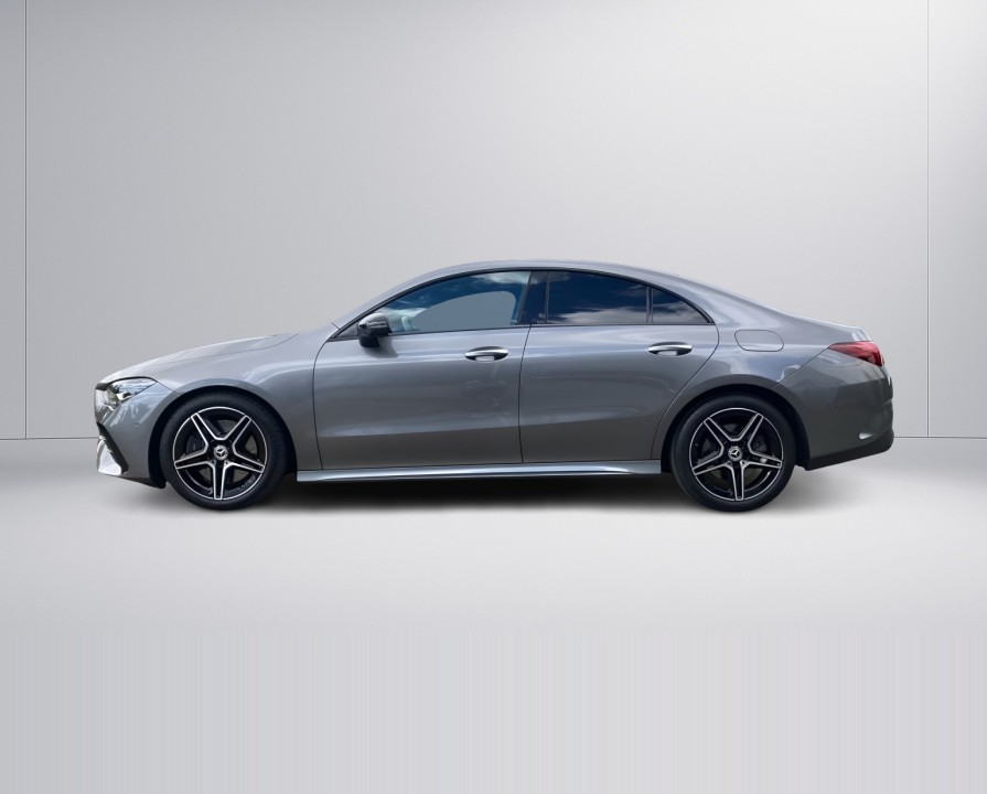 Mercedes-Benz CLA 250 4MATIC AMG Line - foto 6