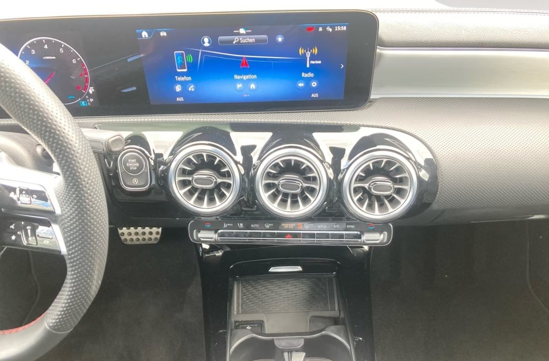 Mercedes-Benz CLA 250 4MATIC AMG Line - foto 18