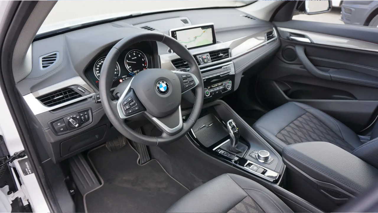 BMW X1 xDrive20d X-Line - foto 8