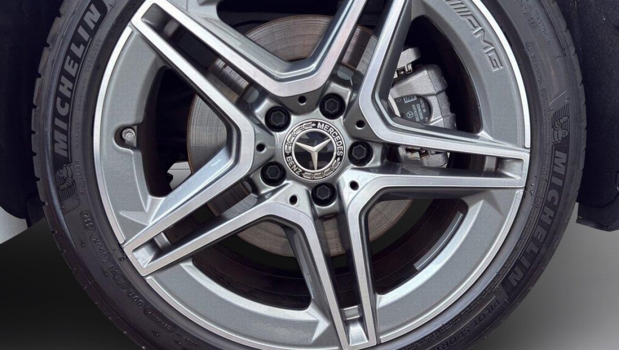 Mercedes-Benz CLA 250 4MATIC AMG Line - foto 24