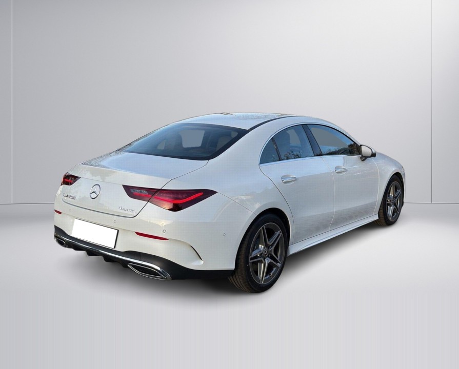 Mercedes-Benz CLA 250 4MATIC AMG Line (3)