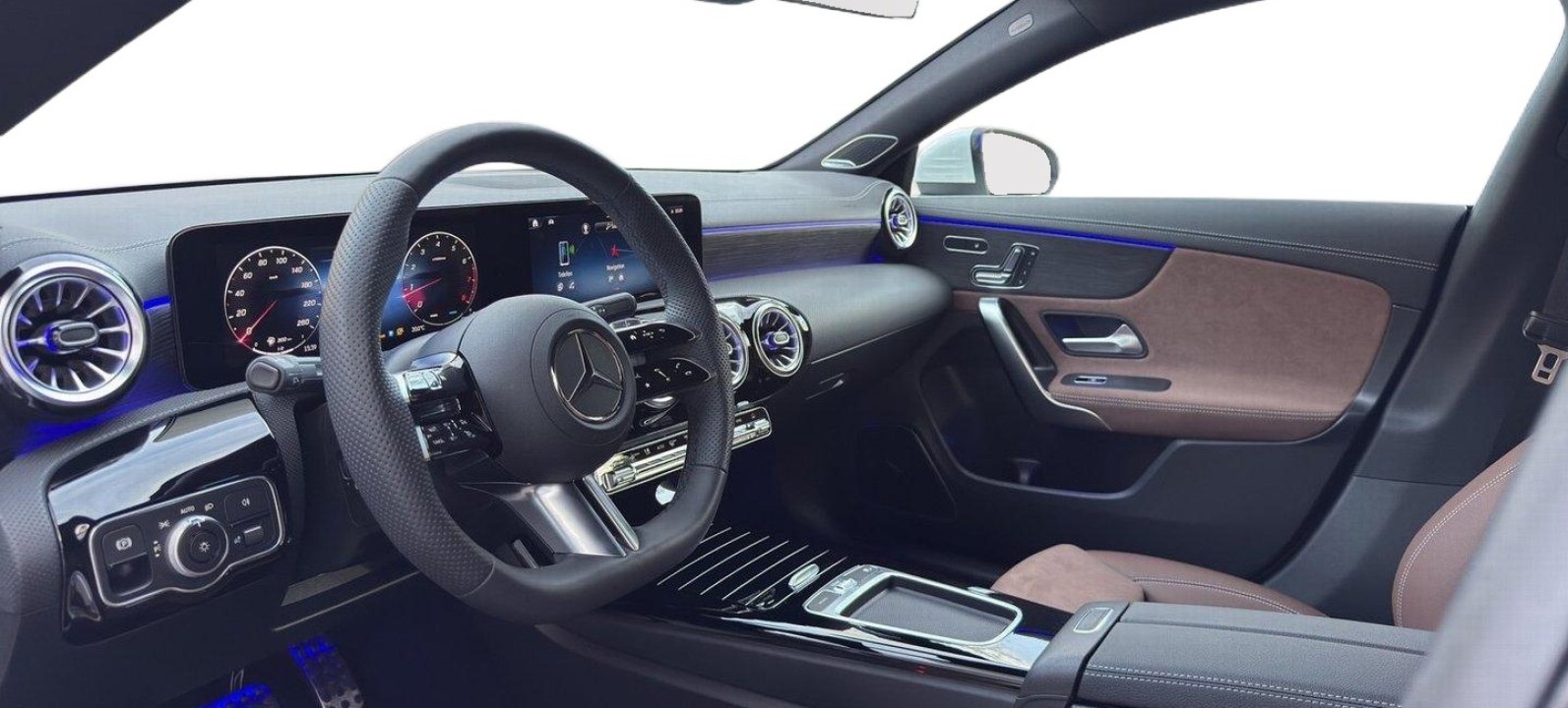 Mercedes-Benz CLA 250 4MATIC AMG Line - foto 13