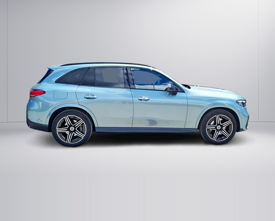 Mercedes-Benz GLC 220d 4MATIC AMG Line (2)