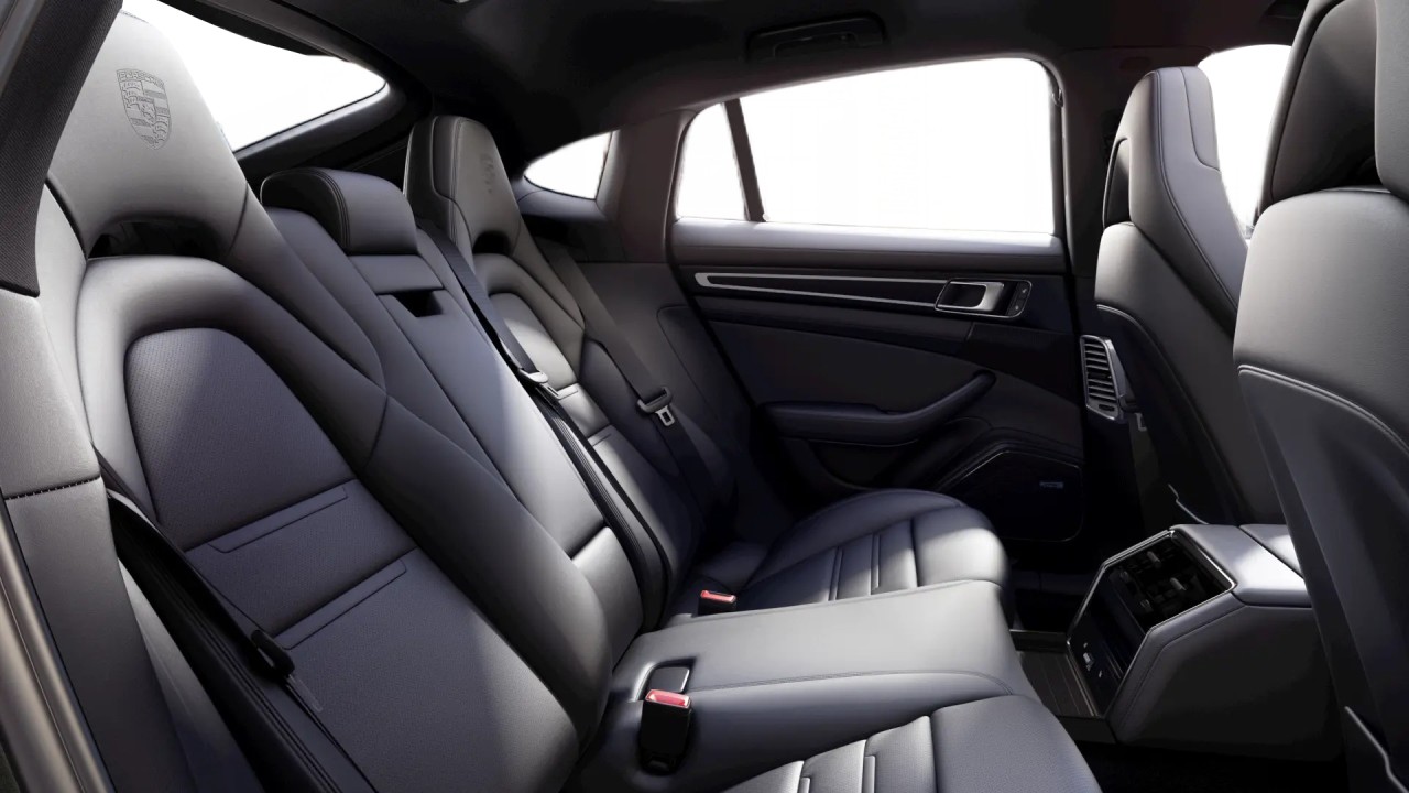 Porsche Panamera 4 E-Hybrid Platinum Edition (5)