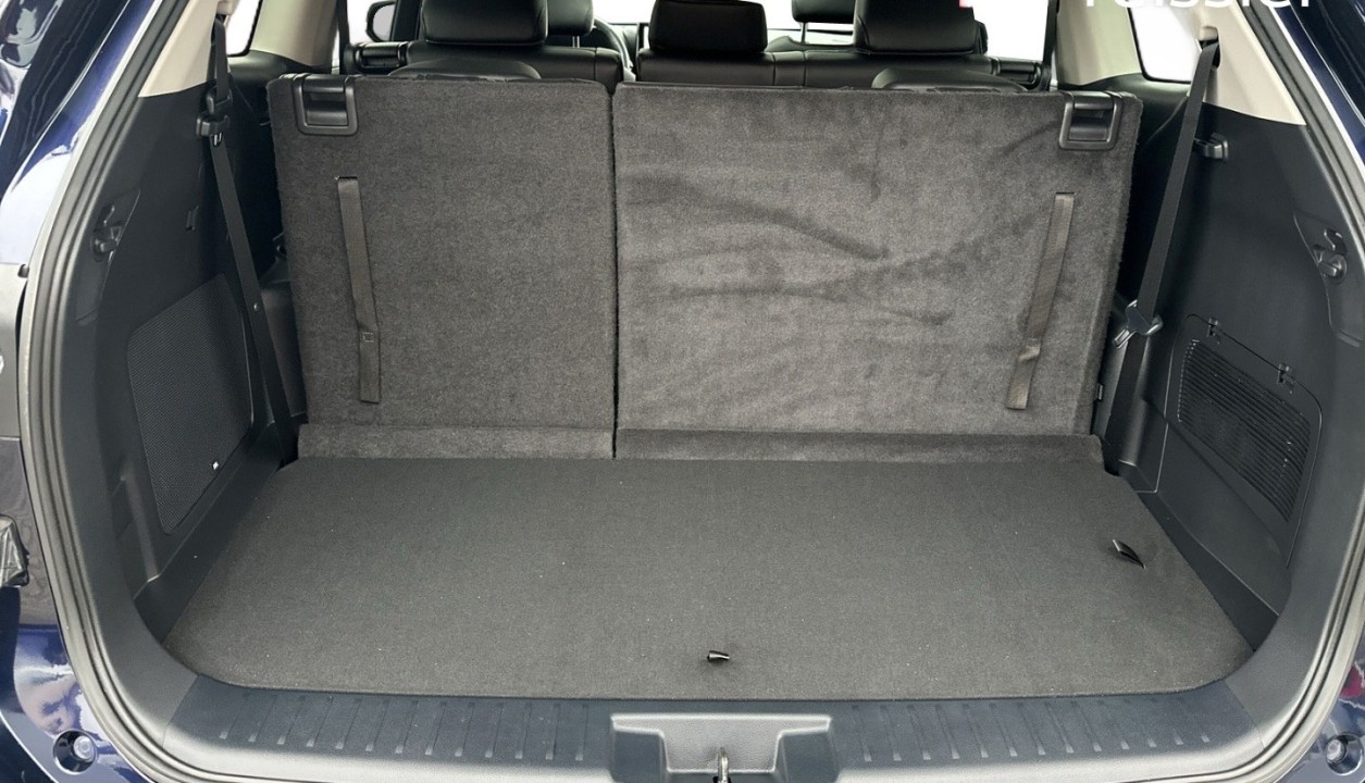 Toyota Highlander Luxury - foto 14