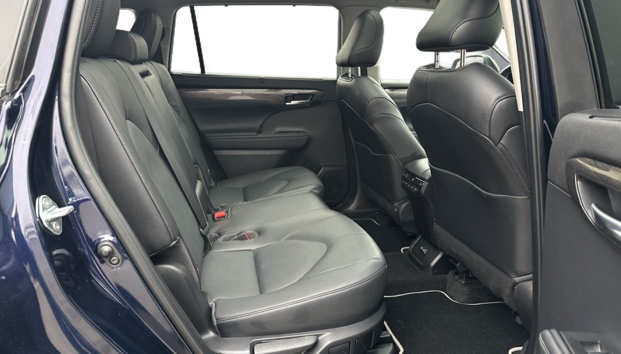 Toyota Highlander Luxury - foto 9