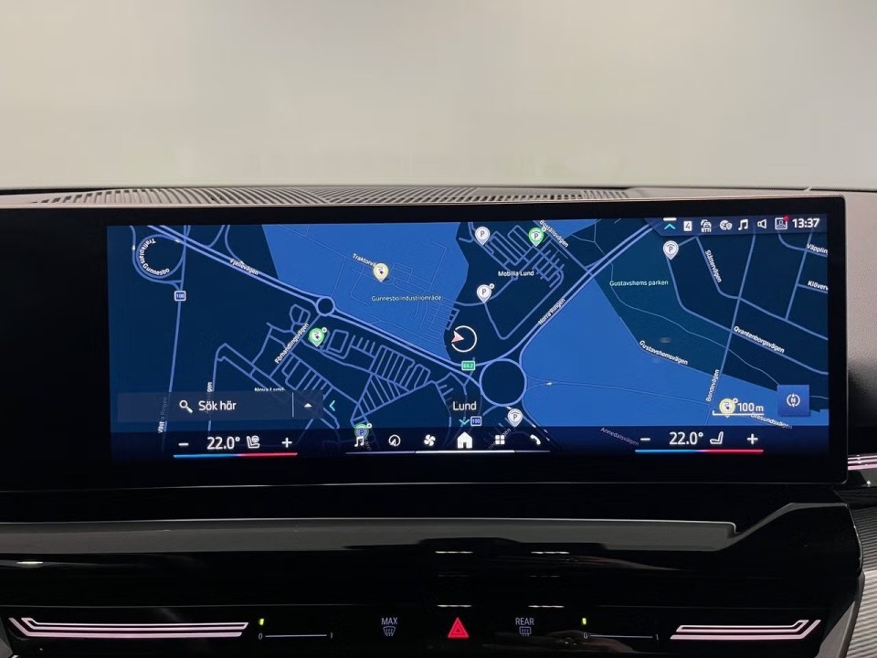 BMW Seria 5 530e xDrive M-Sport - foto 12