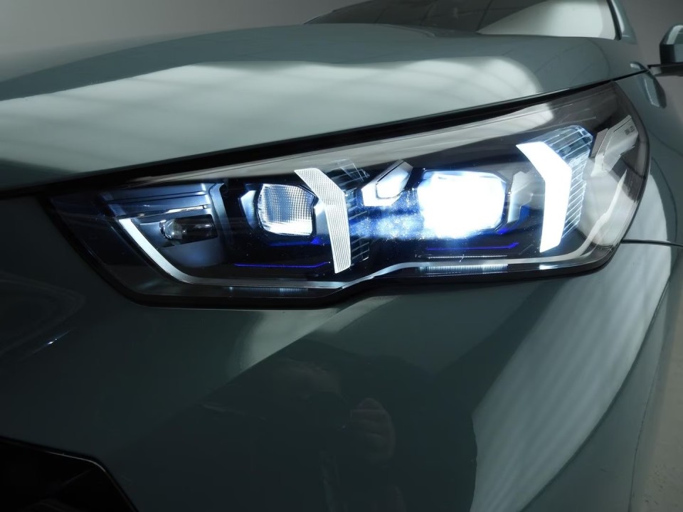 BMW Seria 5 530e M-Sport - foto 39