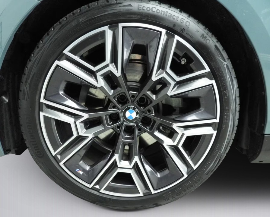 BMW Seria 5 530e M-Sport - foto 41