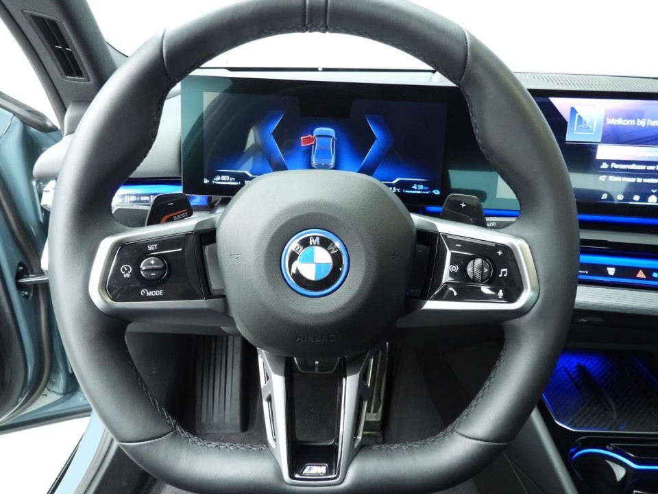 BMW Seria 5 530e M-Sport - foto 6