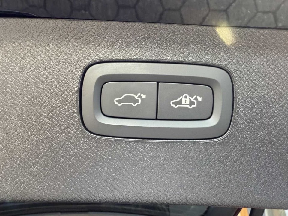 Volvo XC 90 T8 Recharge AWD Core - foto 11