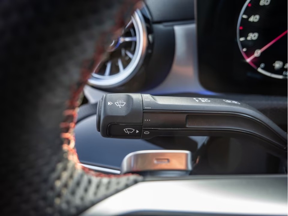 Mercedes-Benz CLA 250 4MATIC AMG Line - foto 9