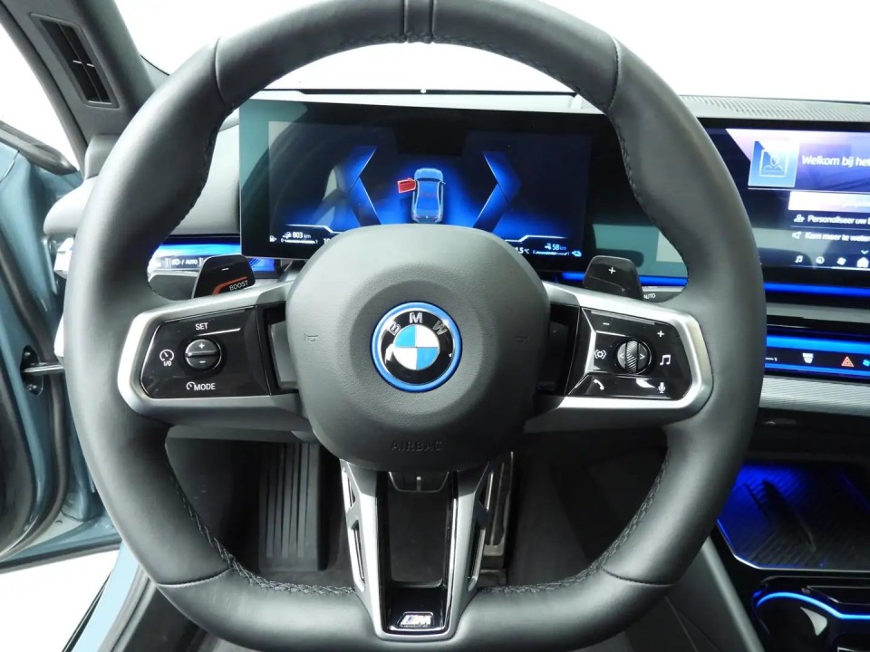 BMW Seria 5 530e M-Sport - foto 6