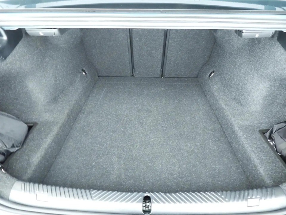 BMW Seria 5 530e M-Sport - foto 15