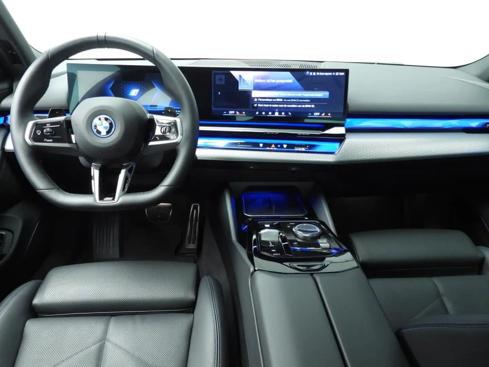 BMW Seria 5 530e M-Sport - foto 7