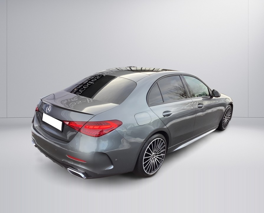 Mercedes-Benz C 300d 4MATIC AMG Line (2)