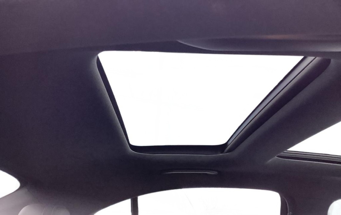 Mercedes-Benz C 300d 4MATIC AMG Line - foto 18