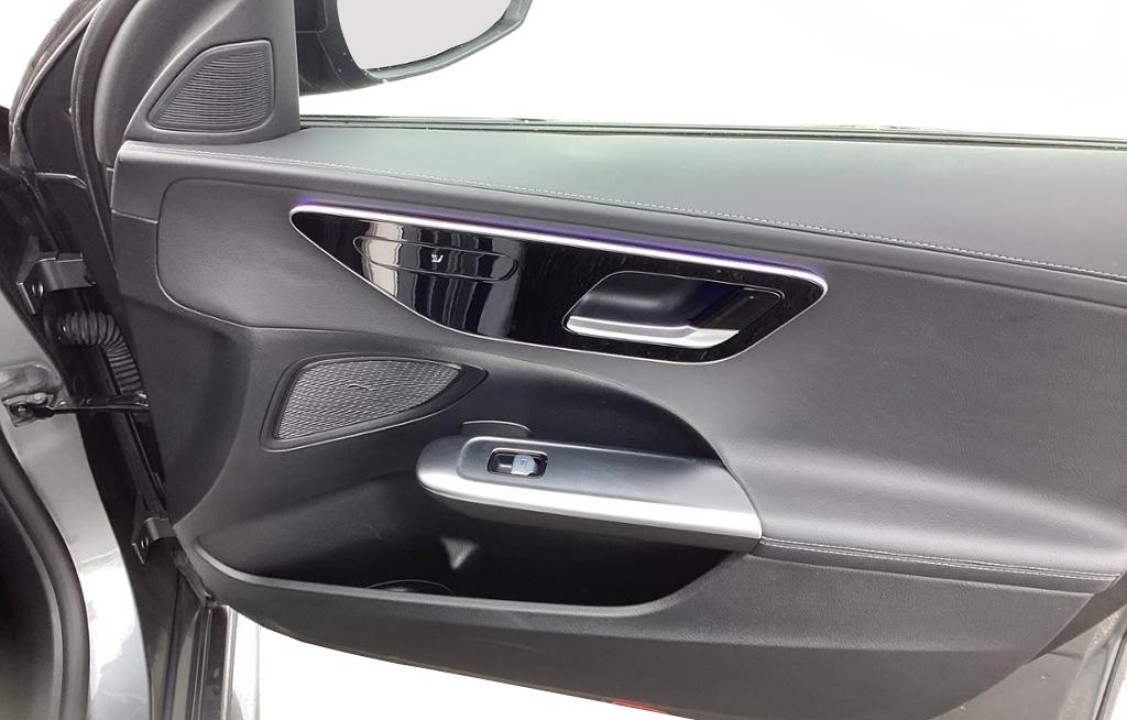 Mercedes-Benz C 300d 4MATIC AMG Line - foto 16