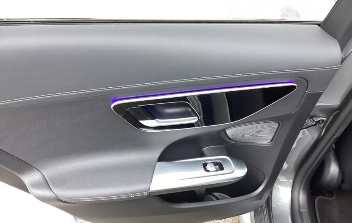 Mercedes-Benz C 300d 4MATIC AMG Line - foto 15