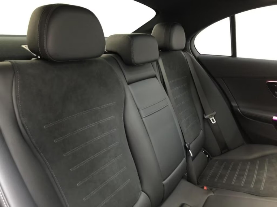 Mercedes-Benz C 200 4MATIC AMG Line - foto 13