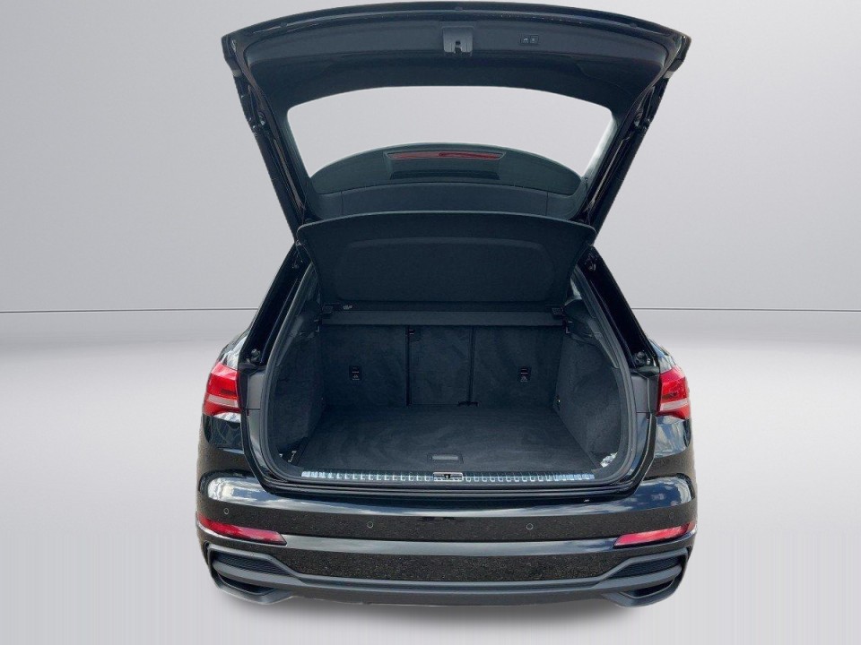 Audi Q3 S-Line - foto 13