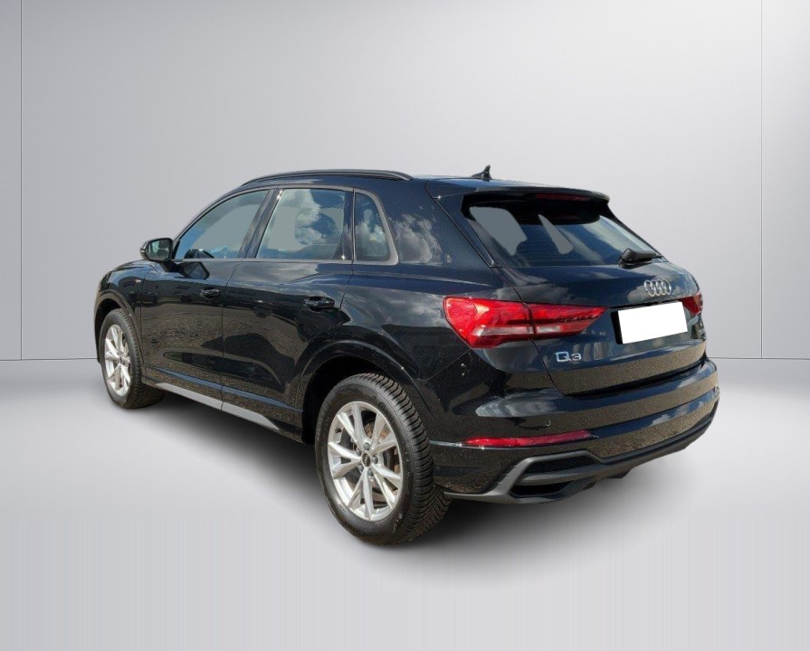 Audi Q3 S-Line (3)
