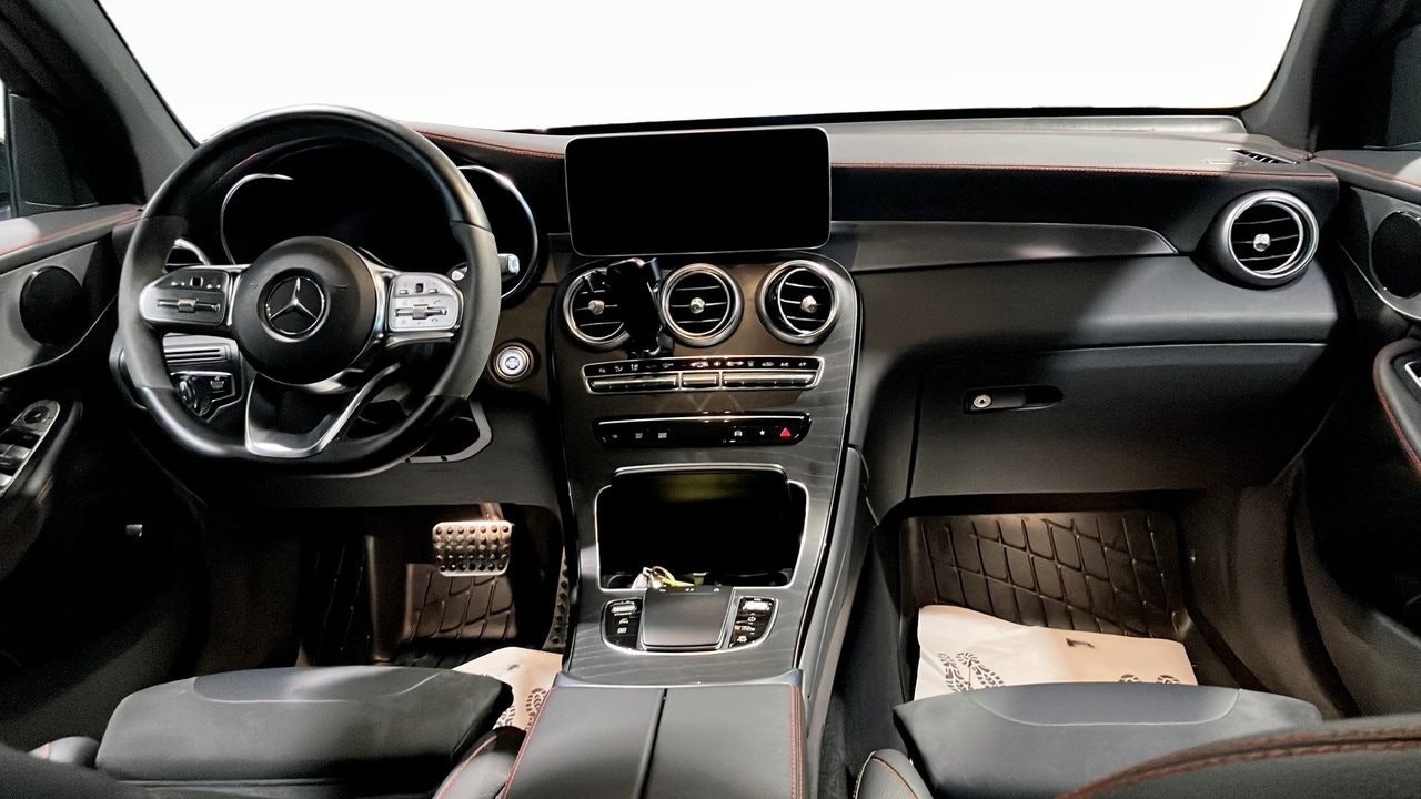 Mercedes-Benz GLC 300de 4MATIC Coupe AMG - foto 8